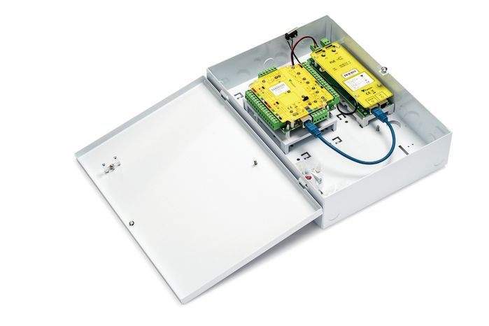 Paxton Net2 Plus 1 Door Controller -PoE+ Metal Cabinet 682-721